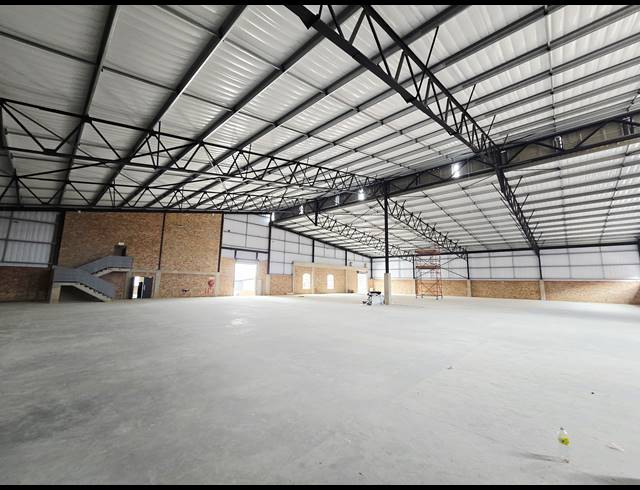 2,365M² WAREHOUSE TO LET IN RIVERSANDS